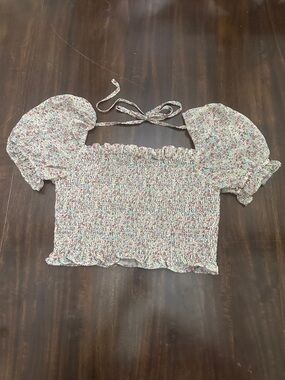 Dress Forum Floral Smocked Puff-Sleeve Crop Top - Pink, Green, Cream